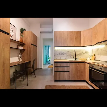 Apartament Thalia “ Muse Of Bucolic Poetry ” *