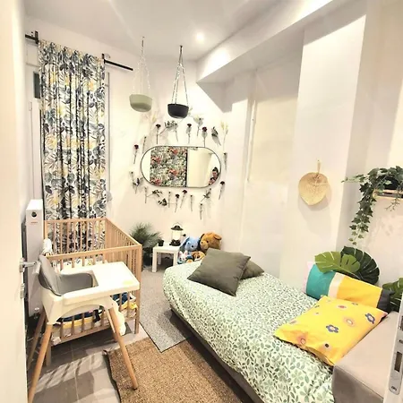 Thalia “ Muse Of Bucolic Poetry ” Apartment *